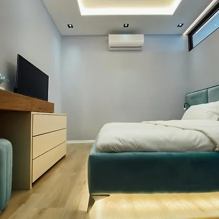 Newly Renovated *