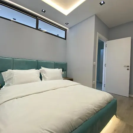 Newly Renovated *