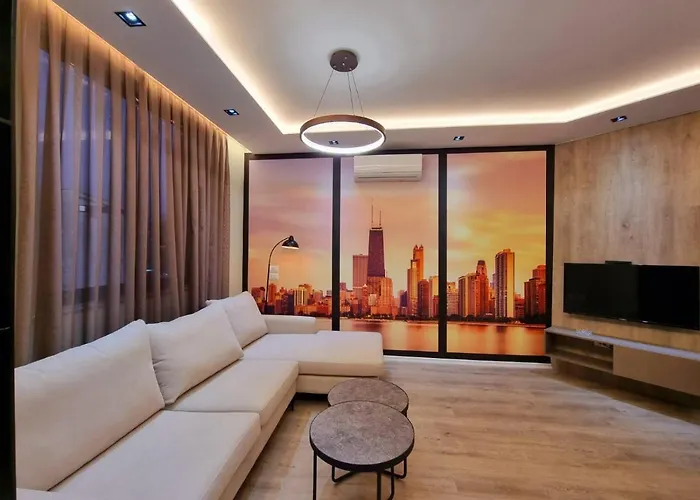 Newly Renovated شقة