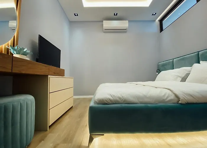 Newly Renovated *